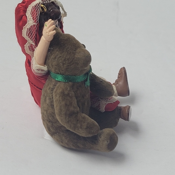 Ornament HALLMARK Victorian Style JULIANNE AND TEDDY BEAR 1993 Christmas Holiday - Picture 8 of 12